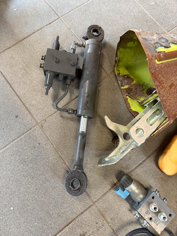 Claas Jaguar Orbis 750 Auto Contour Bodenführung Maisgebiss – Bild 5