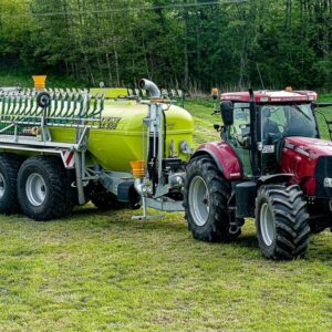 Wir bringen Ihre Gülle auf’s Feld