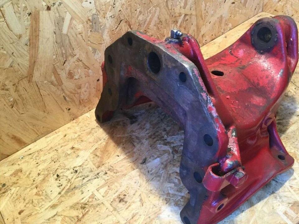Mc Cormick D326 Vorderachsbock