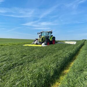 Wir mähen ihre Wiesen Schmetterling Mähwerk