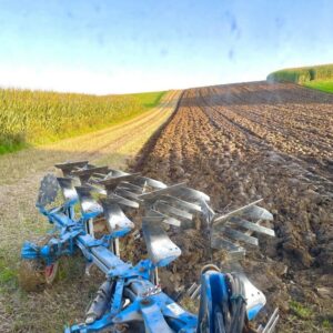 Suche Ackerland/Grünland oder Hof zur langfristigen Pacht