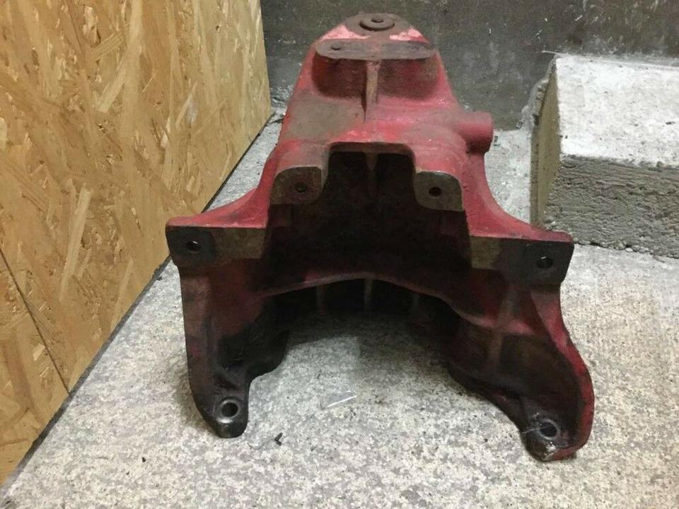 Mc Cormick D436 Vorderachsbock