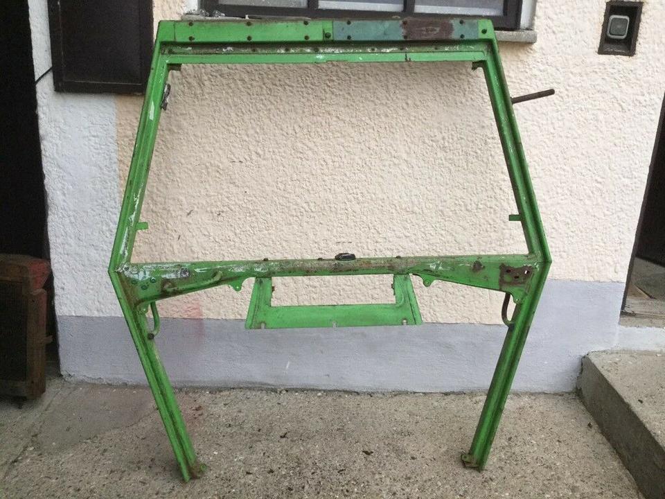 Deutz DX 90 Kabinenrahmen