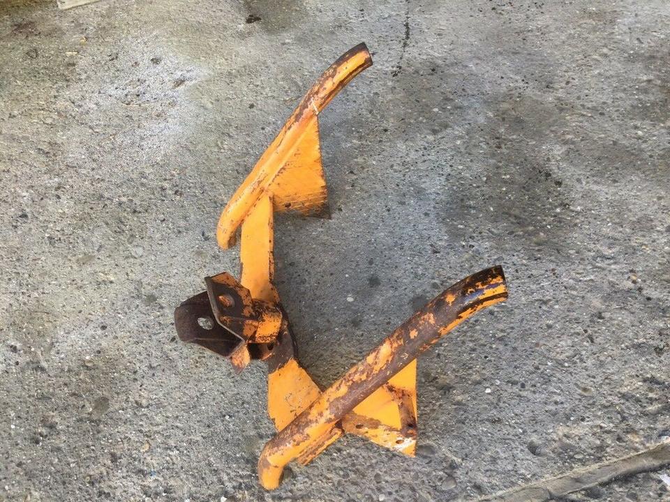 Fendt Dieselross F24 Rammschutz